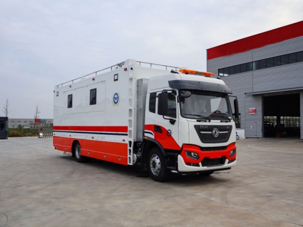 東風天錦應急餐車