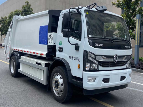 東風8方純電動壓縮式垃圾車